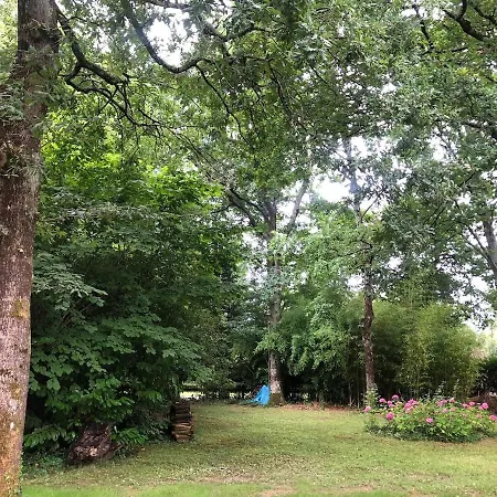 With Pool In Private Golf Villa Saint-Sulpice-et-Cameyrac