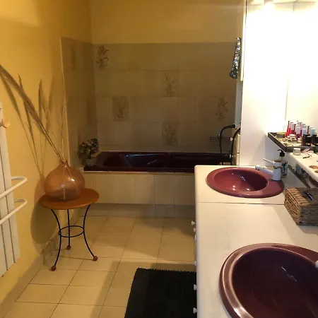 With Pool In Private Golf Villa Saint-Sulpice-et-Cameyrac