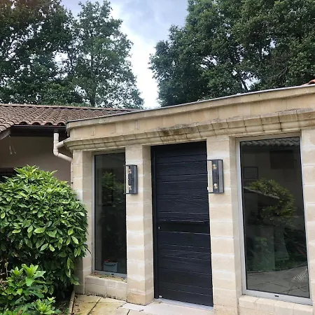 Villa With Pool In Private Golf *