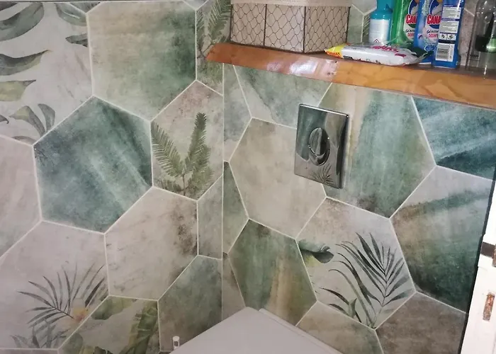 With Pool In Private Golf Vila *